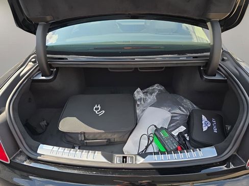 New 2025 Bentley Flying Spur Plug-In Hybrid image 42