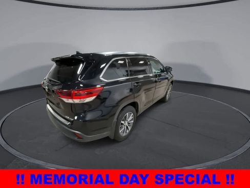 Used 2019 Toyota Highlander XLE w/ Protection Package #3 AWD/4WD image 8