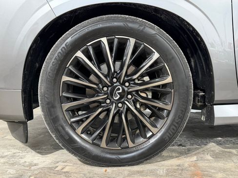 Used 2025 INFINITI QX80 Autograph AWD/4WD image 11