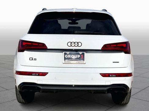 Used 2024 Audi Q5 2.0T Premium w/ Summer of Audi Package image 4