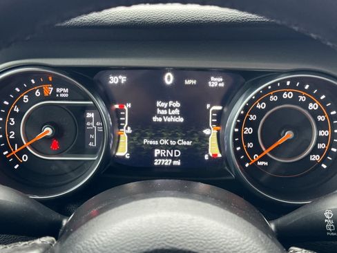 Used 2021 Jeep Wrangler Sport image 24