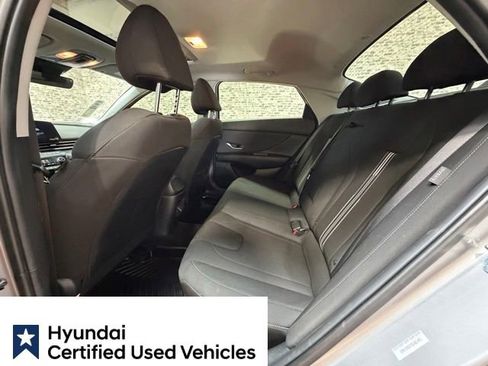 Certified 2025 Hyundai Elantra SEL FWD image 16