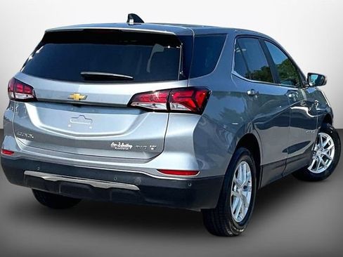 Used 2024 Chevrolet Equinox LT AWD/4WD image 2