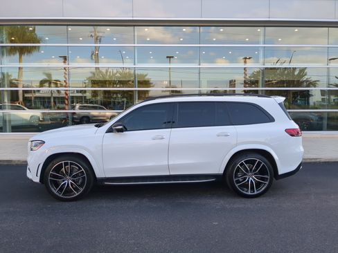 Used 2023 Mercedes-Benz GLS 580 4MATIC image 7