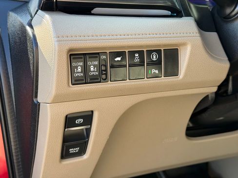 Used 2023 Honda Odyssey Elite image 28