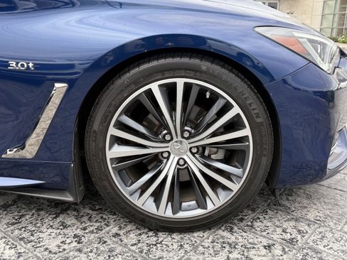 Used 2018 INFINITI Q60 3.0t Luxe w/ Sensory Package 3.0T Luxe image 9