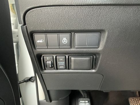 Used 2019 INFINITI QX80 Luxe image 18