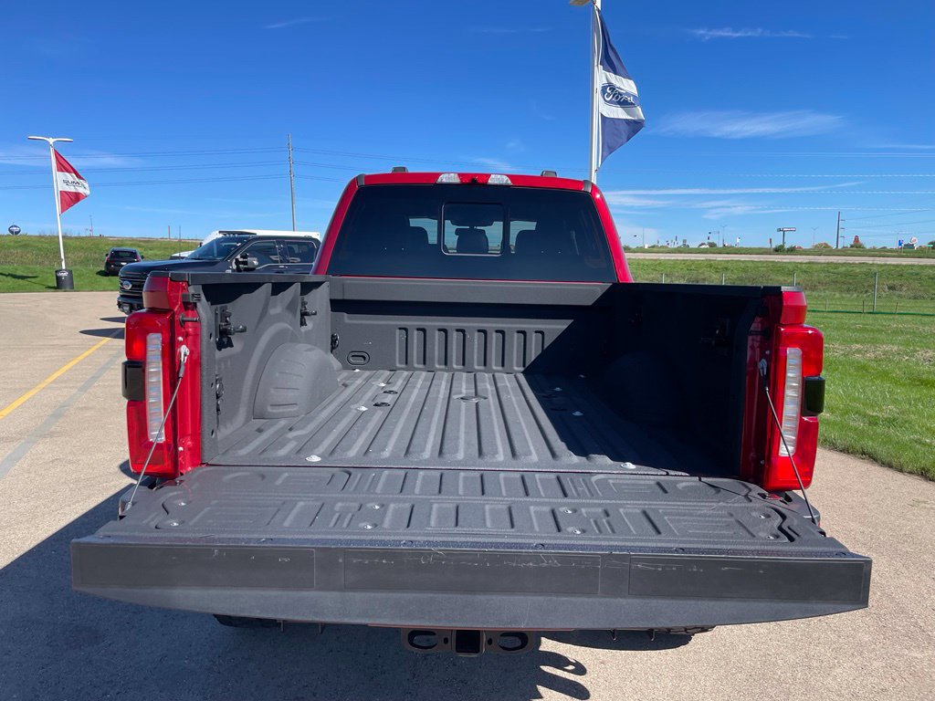 Used 2023 Ford F250 Lariat w/ Tremor Off-Road Package AWD/4WD image 34