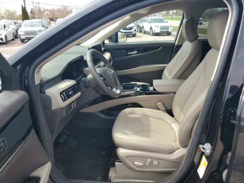 Certified 2023 Lincoln Nautilus FWD image 12
