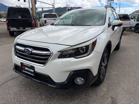 Used 2018 Subaru Outback 2.5i Limited AWD/4WD image 4