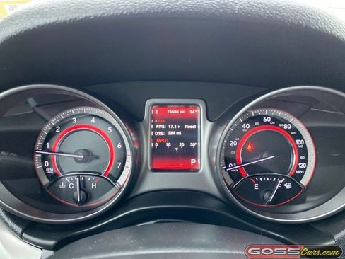 Used 2018 Dodge Journey Crossroad w/ Popular Equipment Group image 20