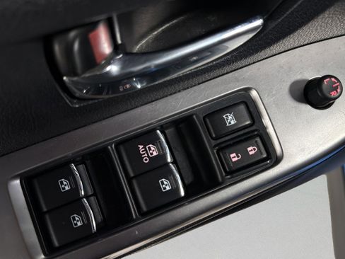 Used 2016 Subaru Crosstrek 2.0i Limited image 14