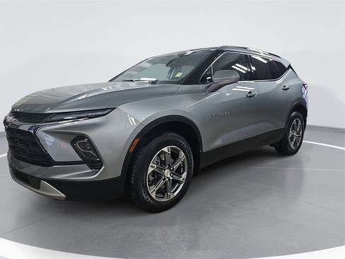 Certified 2024 Chevrolet Blazer LT w/ Convenience Package image 9