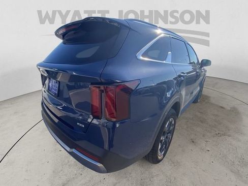 Used 2026 Kia Sorento S AWD/4WD image 9