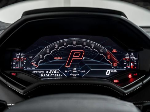 Used 2023 Lamborghini Huracan Tecnica image 17