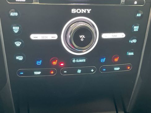 Used 2018 Ford Explorer Sport w/ Equipment Group 401A image 19