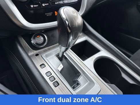 Used 2018 Nissan Murano SV AWD/4WD image 14