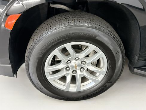 Used 2024 Chevrolet Tahoe LT image 11