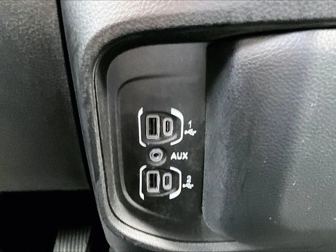 Used 2022 RAM 1500 Big Horn AWD/4WD image 17