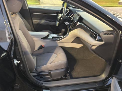 Certified 2022 Toyota Camry LE FWD image 13