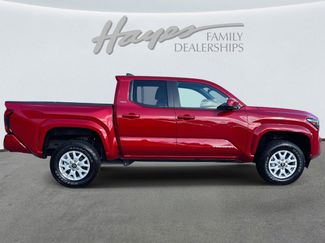 Used 2024 Toyota Tacoma SR5 video 3