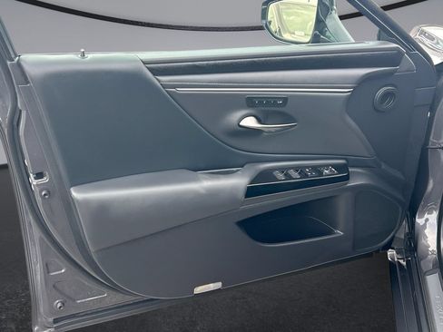 Used 2025 Lexus ES 350 w/ Premium Package FWD image 34