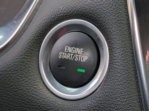 Used 2023 Chevrolet Traverse RS AWD/4WD image 25