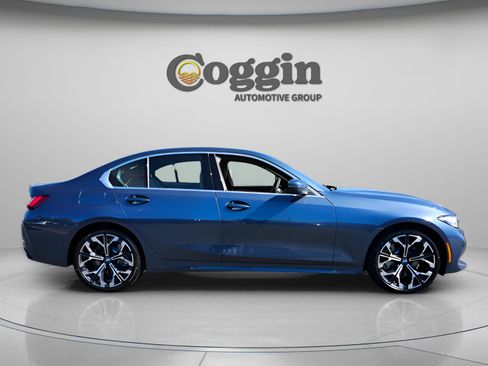 New 2026 BMW 330i Sedan w/ Convenience Package RWD image 7