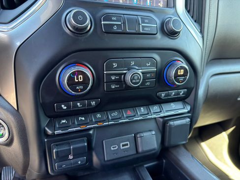 Used 2019 Chevrolet Silverado 1500 LTZ w/ LTZ Plus Package AWD/4WD image 39