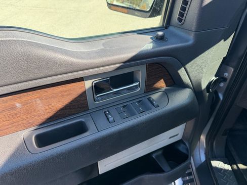 Used 2013 Ford F150 Lariat w/ Luxury Equipment Group image 9