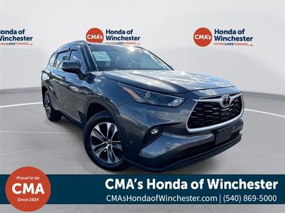 Used 2022 Toyota Highlander XLE