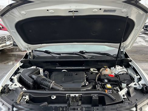 Used 2022 GMC Acadia SLT w/ LPO, Floor Liner Package image 29