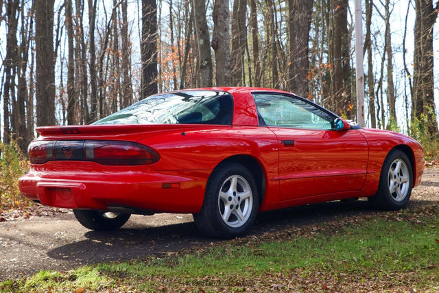 Used 1997 Pontiac Firebird Coupe w/ Opt Pkg RWD image 8