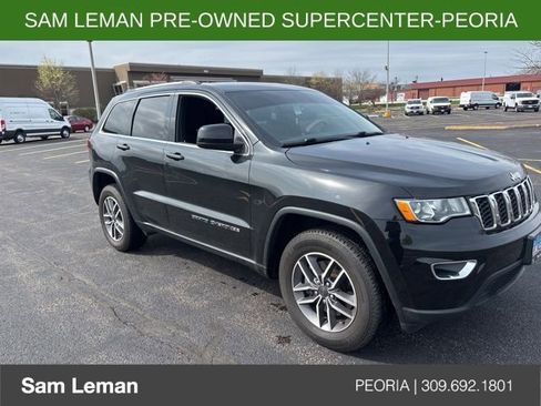 Used 2021 Jeep Grand Cherokee Laredo image 2
