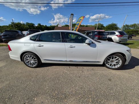 Used 2018 Volvo S90 T8 Inscription w/ Convenience Package AWD/4WD image 6