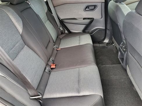 Used 2021 Nissan Rogue S image 27