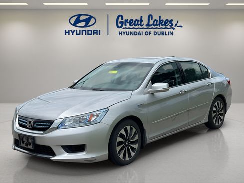 Used 2015 Honda Accord Touring image 1