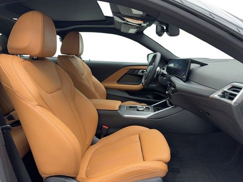 Used 2025 BMW 230i Coupe w/ Premium Package RWD image 16