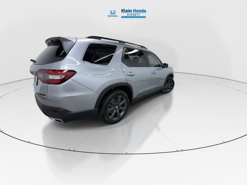 Certified 2025 Honda Pilot Sport image 2