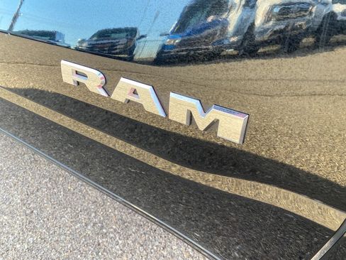 Used 2025 RAM 1500 Laramie image 34