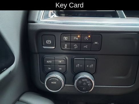 Used 2026 Chevrolet Tahoe Z71 AWD/4WD image 38
