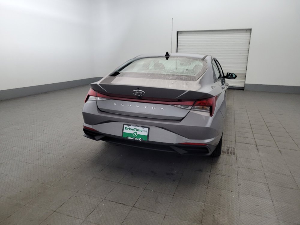 Used 2023 Hyundai Elantra SEL FWD image 7