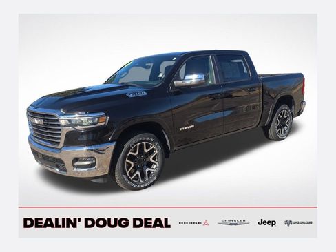 Used 2025 RAM 1500 Laramie AWD/4WD image 1