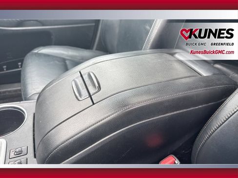 Used 2014 Toyota Highlander XLE AWD/4WD image 29