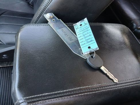 Used 2013 Buick Enclave Premium image 26