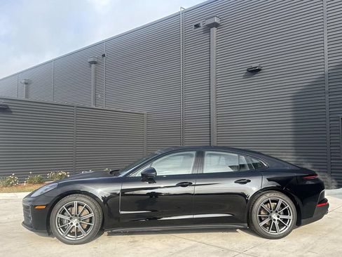 New 2026 Porsche Panamera image 2
