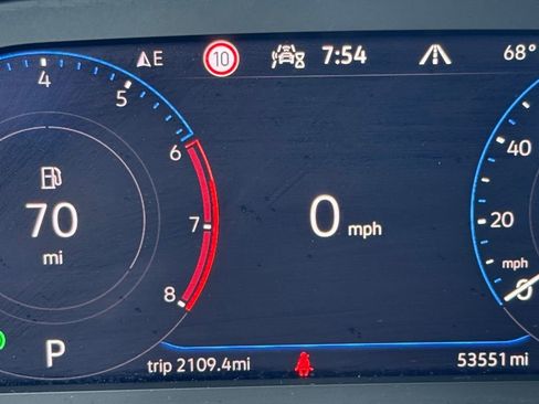 Used 2021 Volkswagen Atlas Cross Sport SEL image 24