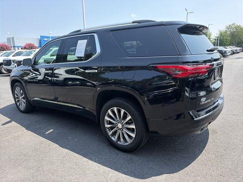 Used 2023 Chevrolet Traverse Premier AWD/4WD image 8