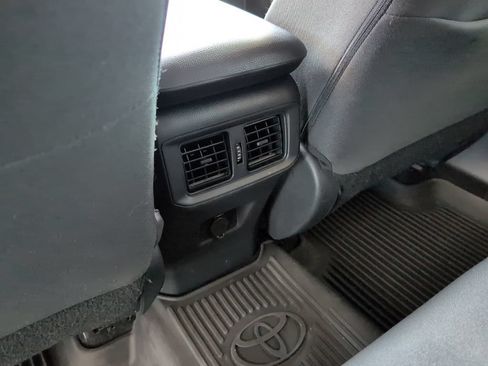 Used 2024 Toyota RAV4 LE AWD/4WD image 17