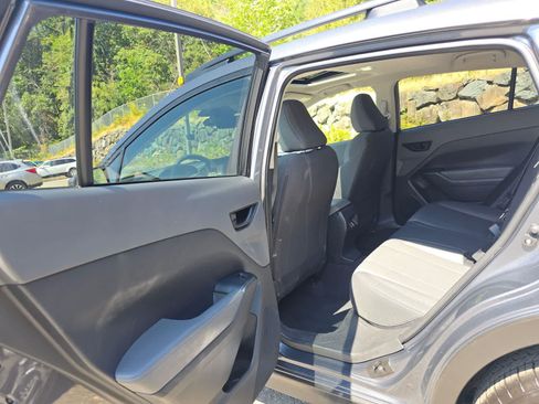 Used 2025 Subaru Crosstrek 2.5i Premium AWD/4WD image 24